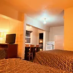 Red Carpet Inn & Suites